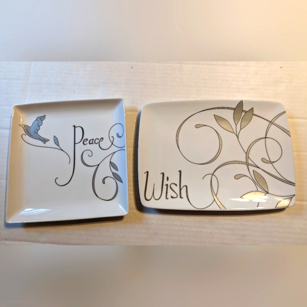 Set Of 2 Bed Bath And Beyond Peace Wish Decorative Porcelain Plates